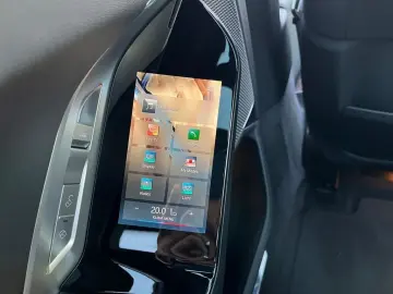 BMW 740d xDr M Sport Pro SkyLounge TheatreScreen AHK