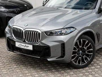 BMW X5 xDrive40d M-Sport ACC 2-A-Luft StdHz ACC PANO