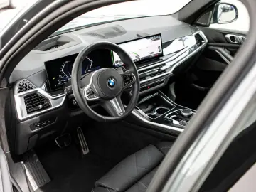 BMW X5 xDrive40d M-Sport ACC 2-A-Luft StdHz ACC PANO