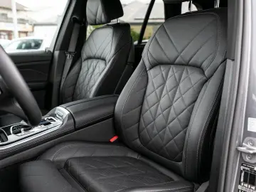 BMW X5 xDrive40d M-Sport ACC 2-A-Luft StdHz ACC PANO