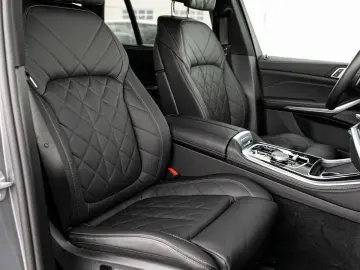 BMW X5 xDrive40d M-Sport ACC 2-A-Luft StdHz ACC PANO