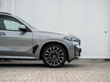 BMW X5 xDrive40d M-SportPRO StdHz PANO AHK Sitzlüft