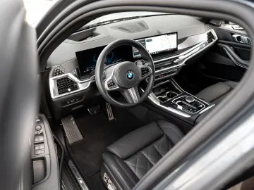 BMW X5 xDrive40d M-SportPRO StdHz PANO AHK Sitzlüft
