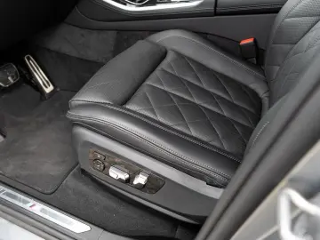 BMW X5 xDrive40d M-SportPRO StdHz PANO AHK Sitzlüft
