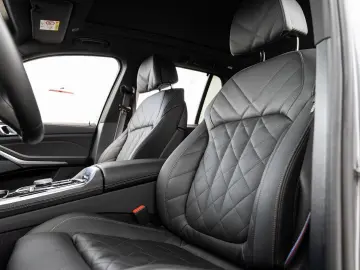 BMW X5 xDrive40d M-SportPRO StdHz PANO AHK Sitzlüft