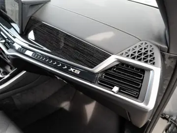 BMW X5 xDrive40d M-SportPRO StdHz PANO AHK Sitzlüft