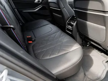 BMW X5 xDrive40d M-SportPRO StdHz PANO AHK Sitzlüft