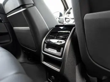 BMW X5 xDrive40d M-SportPRO StdHz PANO AHK Sitzlüft