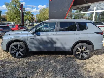 MITSUBISHI Outlander PHEV 2.4 Intro Edition