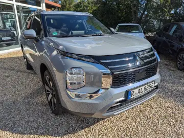 MITSUBISHI Outlander PHEV 2.4 Intro Edition