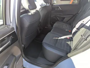 MITSUBISHI Outlander PHEV 2.4 Intro Edition