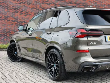 BMW X5 50e xDrive   Pano - HUD - Massage