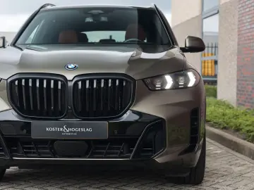 BMW X5 50e xDrive   Pano - HUD - Massage