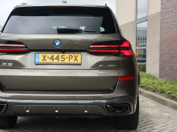 BMW X5 50e xDrive   Pano - HUD - Massage
