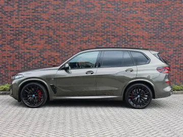 BMW X5 50e xDrive   Pano - HUD - Massage
