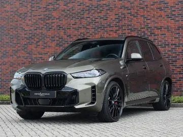 BMW X5 50e xDrive   Pano - HUD - Massage