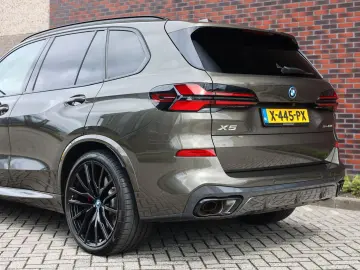 BMW X5 50e xDrive   Pano - HUD - Massage