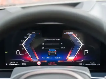 BMW X5 50e xDrive   Pano - HUD - Massage