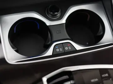 BMW X5 50e xDrive   Pano - HUD - Massage