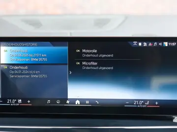 BMW X5 50e xDrive   Pano - HUD - Massage