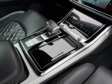AUDI Q7 50 TDI quattro S line 7-Sitzer B&O PANO 360