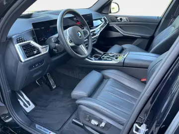 BMW X5 M60i xDrive M Sport Pro Pano Standhzg Inno