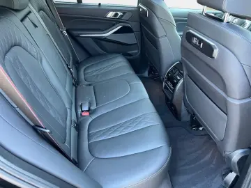 BMW X5 M60i xDrive M Sport Pro Pano Standhzg Inno