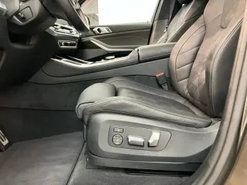 BMW X5 xDrive30d M Sport AHK Innovation Standhzg H K