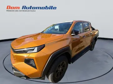 NEW TOYOTA HILUX --INVINCIBLE--