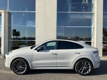 PORSCHE Cayenne Coupe S Leichtbau Pepita Luft HA-Lenkung