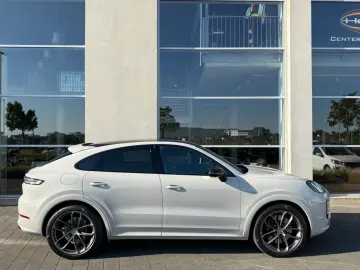 PORSCHE Cayenne Coupe S Leichtbau Pepita Luft HA-Lenkung