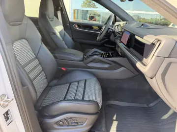 PORSCHE Cayenne Coupe S Leichtbau Pepita Luft HA-Lenkung