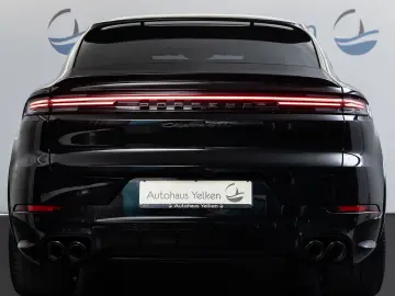 PORSCHE Cayenne Coupe GTS SportDesign MATRIX ACC PANO