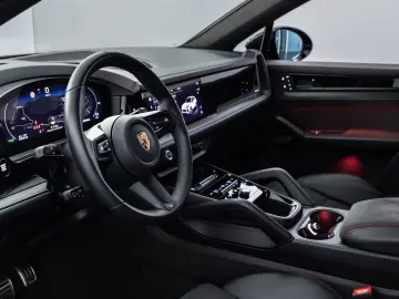 PORSCHE Cayenne Coupe GTS SportDesign MATRIX ACC PANO
