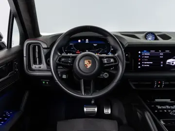 PORSCHE Cayenne Coupe GTS SportDesign MATRIX ACC PANO