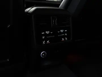 PORSCHE Cayenne Coupe GTS SportDesign MATRIX ACC PANO