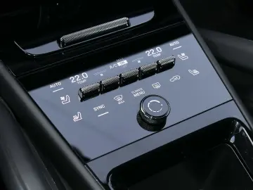 PORSCHE Cayenne E-Hybrid InnoDrive HA-Lenkung PDCC HUD