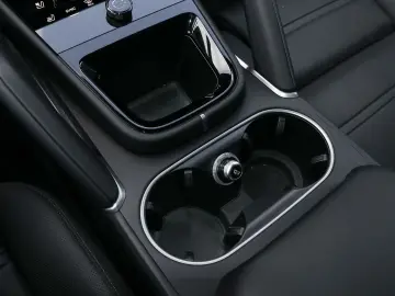 PORSCHE Cayenne E-Hybrid InnoDrive HA-Lenkung PDCC HUD