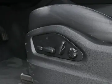 PORSCHE Cayenne E-Hybrid InnoDrive HA-Lenkung PDCC HUD
