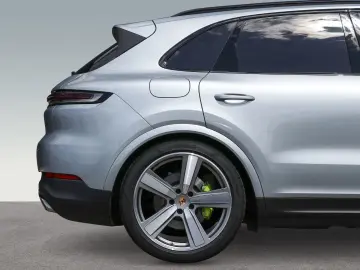 PORSCHE Cayenne E-Hybrid InnoDrive HA-Lenkung PDCC HUD