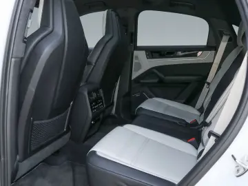 PORSCHE Cayenne Turbo E-Hybrid Coupe Burmester InnoDrive