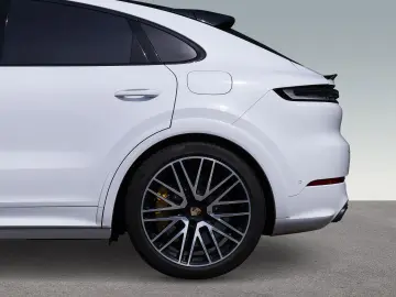 PORSCHE Cayenne Turbo E-Hybrid Coupe Burmester InnoDrive