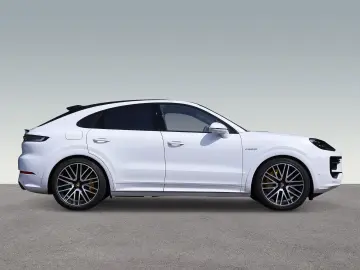 PORSCHE Cayenne Turbo E-Hybrid Coupe Burmester InnoDrive