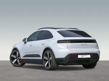 PORSCHE Macan 4S Burmester HA-Lenkung InnoDrive 22-Zoll