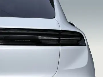 PORSCHE Macan 4S Burmester HA-Lenkung InnoDrive 22-Zoll