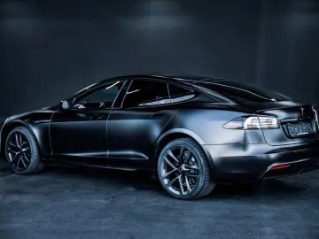 TESLA Model S PLAID - Yoke - Satin Black Matt - 1020PS
