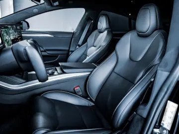 TESLA Model S PLAID - Yoke - Satin Black Matt - 1020PS