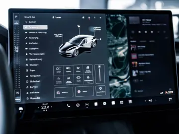TESLA Model S PLAID - Yoke - Satin Black Matt - 1020PS