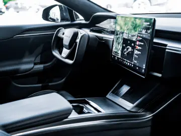 TESLA Model S PLAID - Yoke - Satin Black Matt - 1020PS