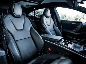 TESLA Model S PLAID - Yoke - Satin Black Matt - 1020PS